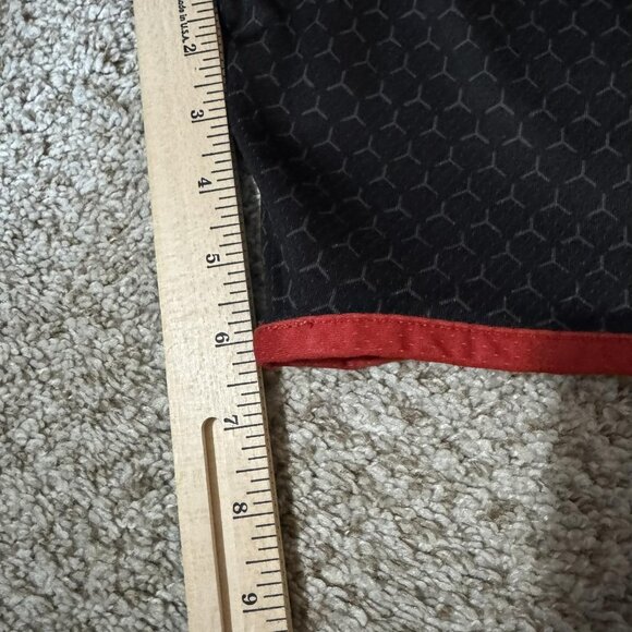 Under Armour Shorts Boys Large Black White Red Athletic Basketball Drawstring - Picture 7 of 7